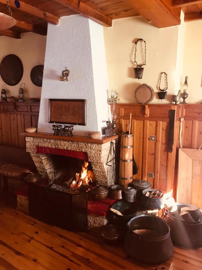 9Mouses Chasiotis Guest House Ampelakia المظهر الخارجي الصورة