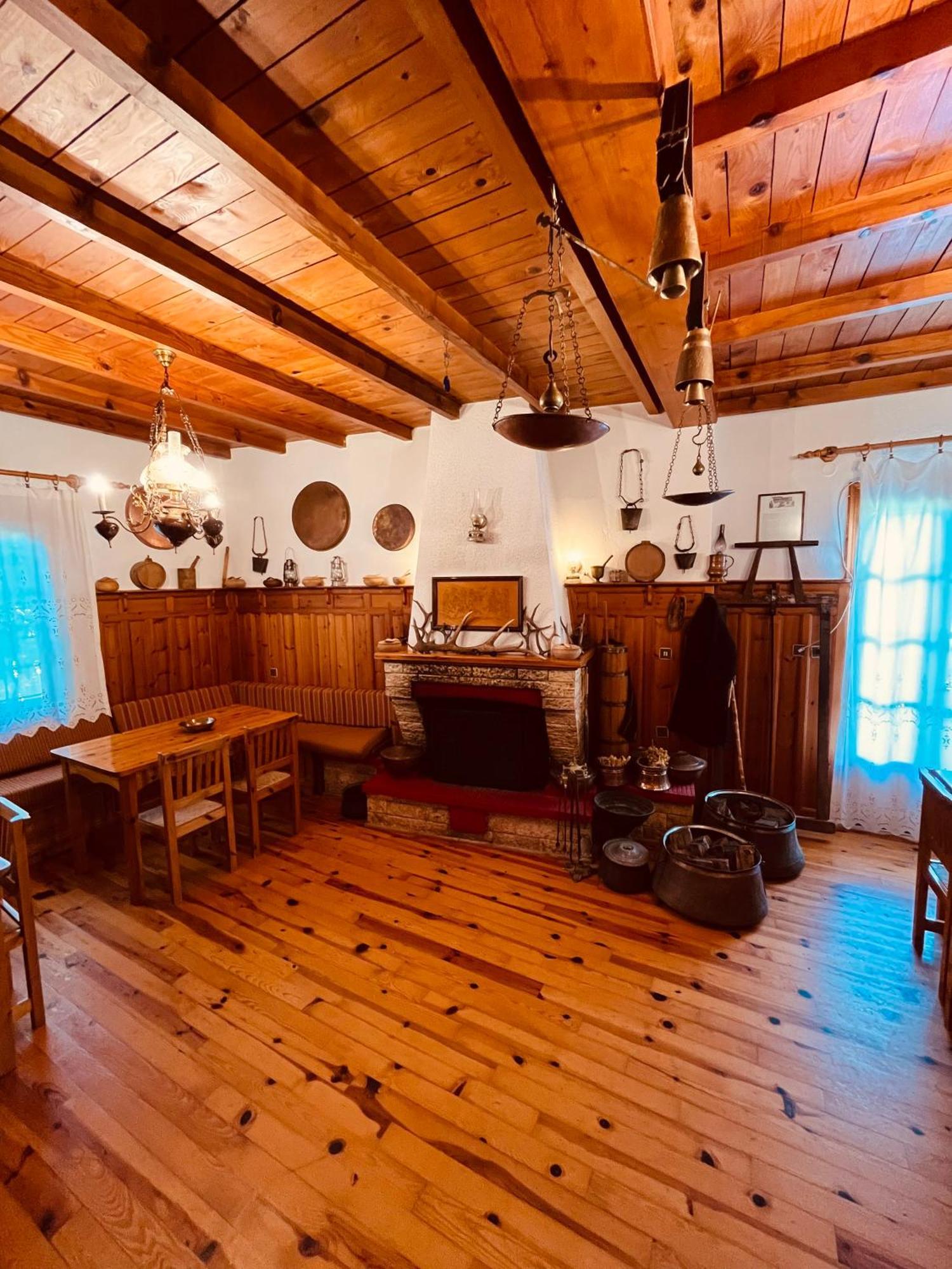 9Mouses Chasiotis Guest House Ampelakia المظهر الخارجي الصورة