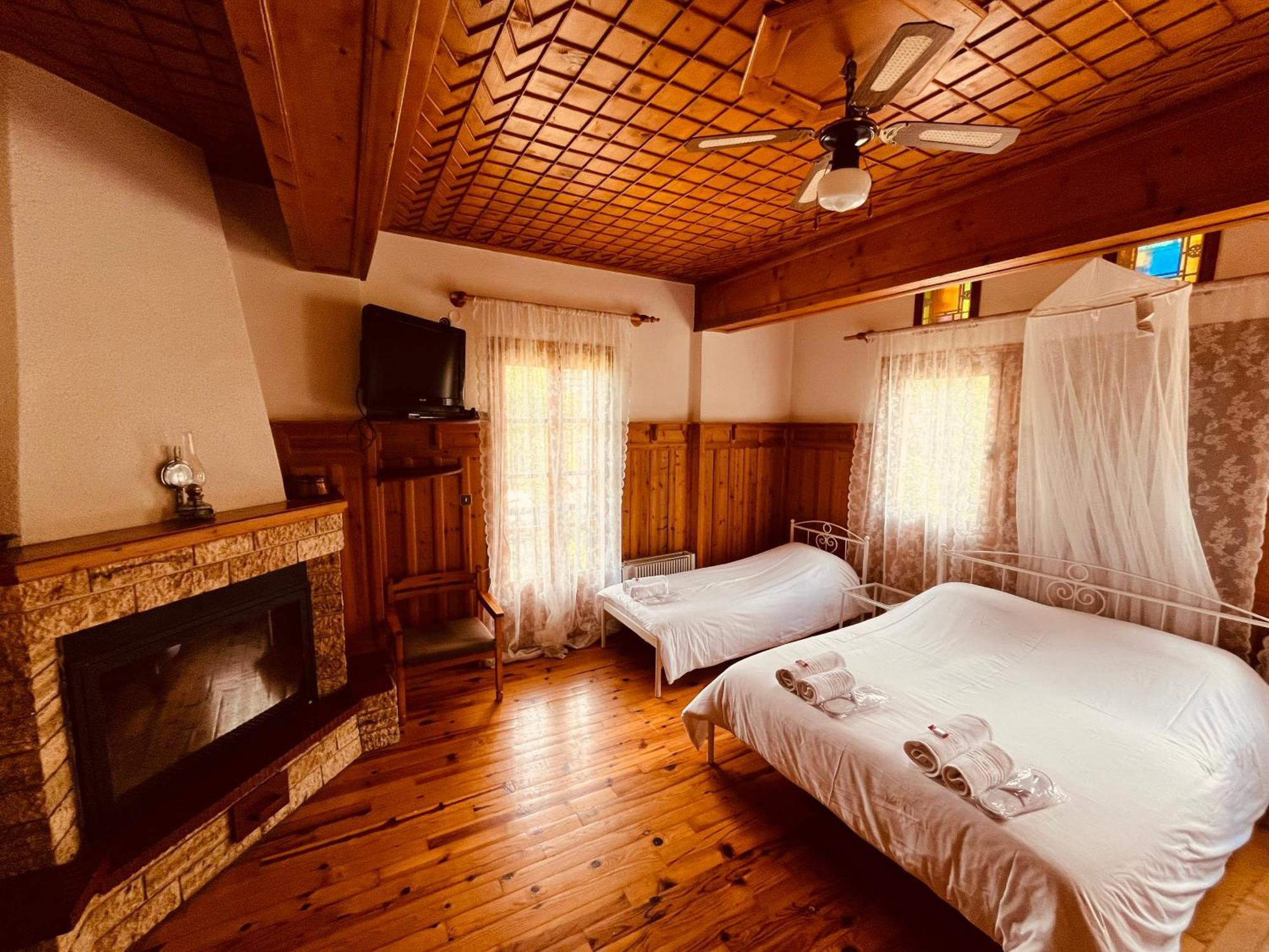 9Mouses Chasiotis Guest House Ampelakia المظهر الخارجي الصورة